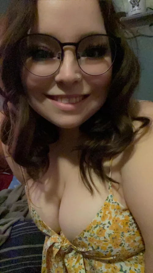 Hello 🥰 by Secure-Side-7033