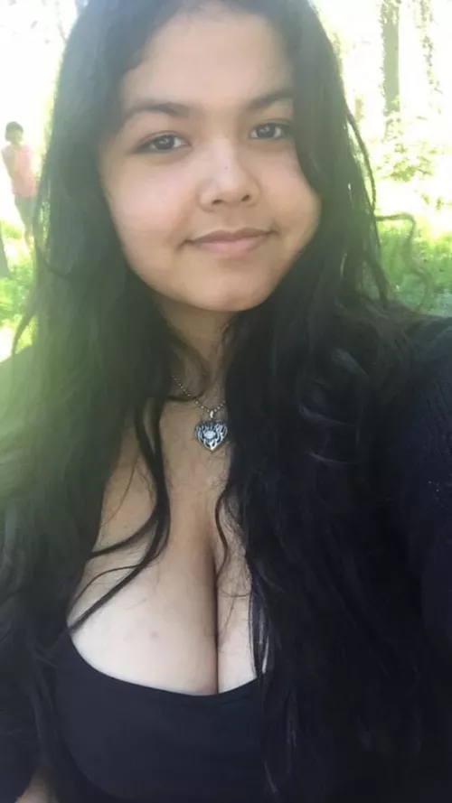 Hiya~ by NattiveKitten