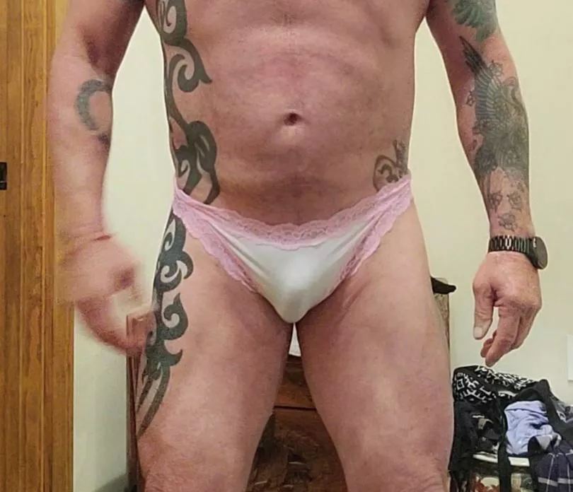 I like pink posted by Longjumping-Bit-9087