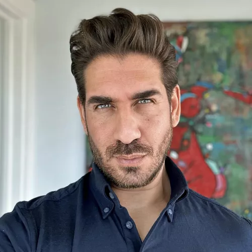 It only took me 40 years to discover that mousse is the best styling product for my hair type. Happy Saturday bros! by pixelbased