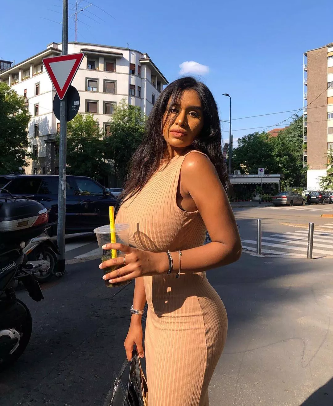 Juicy posted by VictoryBitter1642