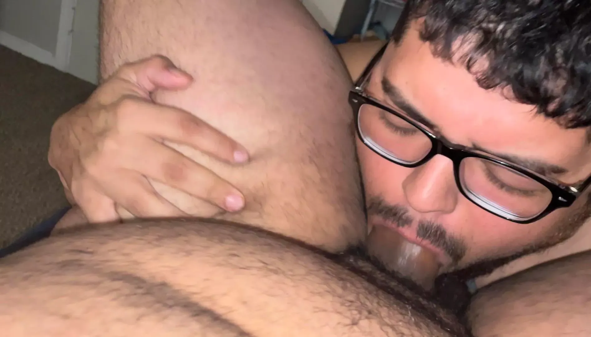 Love sucking cock 🐻😈 posted by Beefycubb