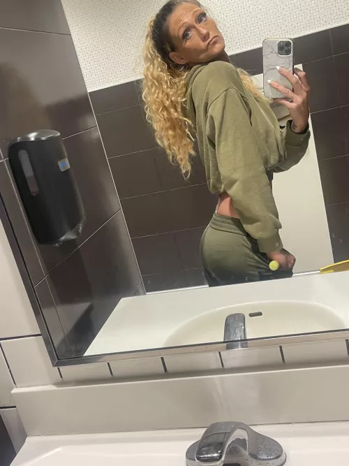 Married but still loves to be treated like whore by Kaymiss23