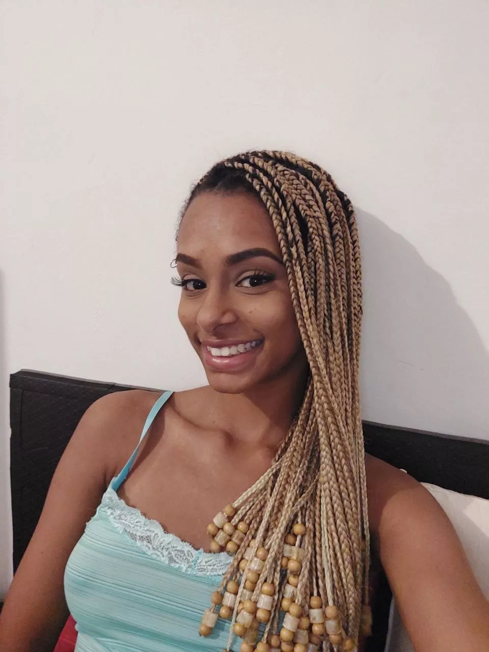 My presence can make you feel like you're in the midst of something truly magnificent and unforgettable. posted by eududarosa