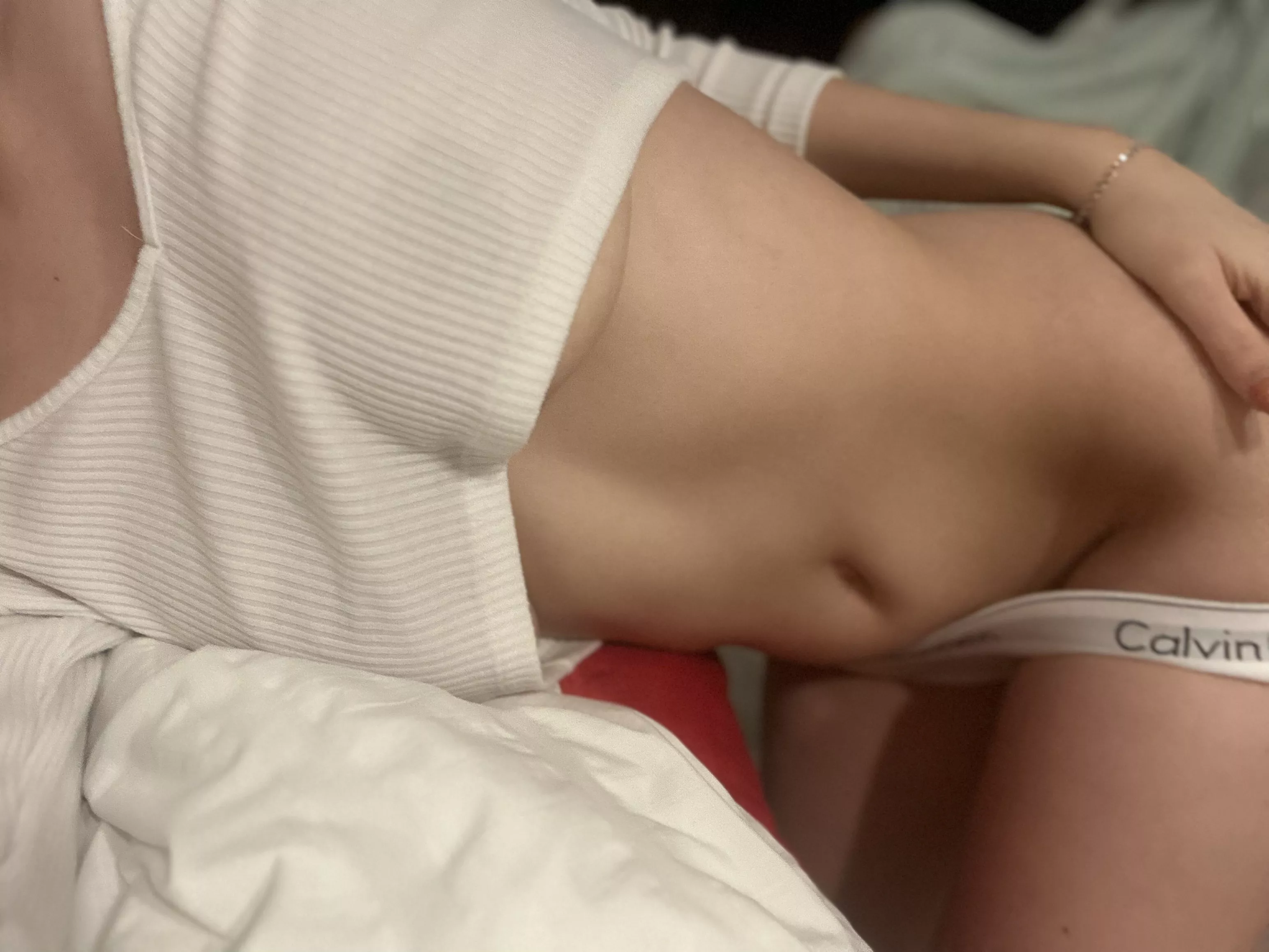 my pussy is waiting for you to insert your dick posted by aquiestlemonde