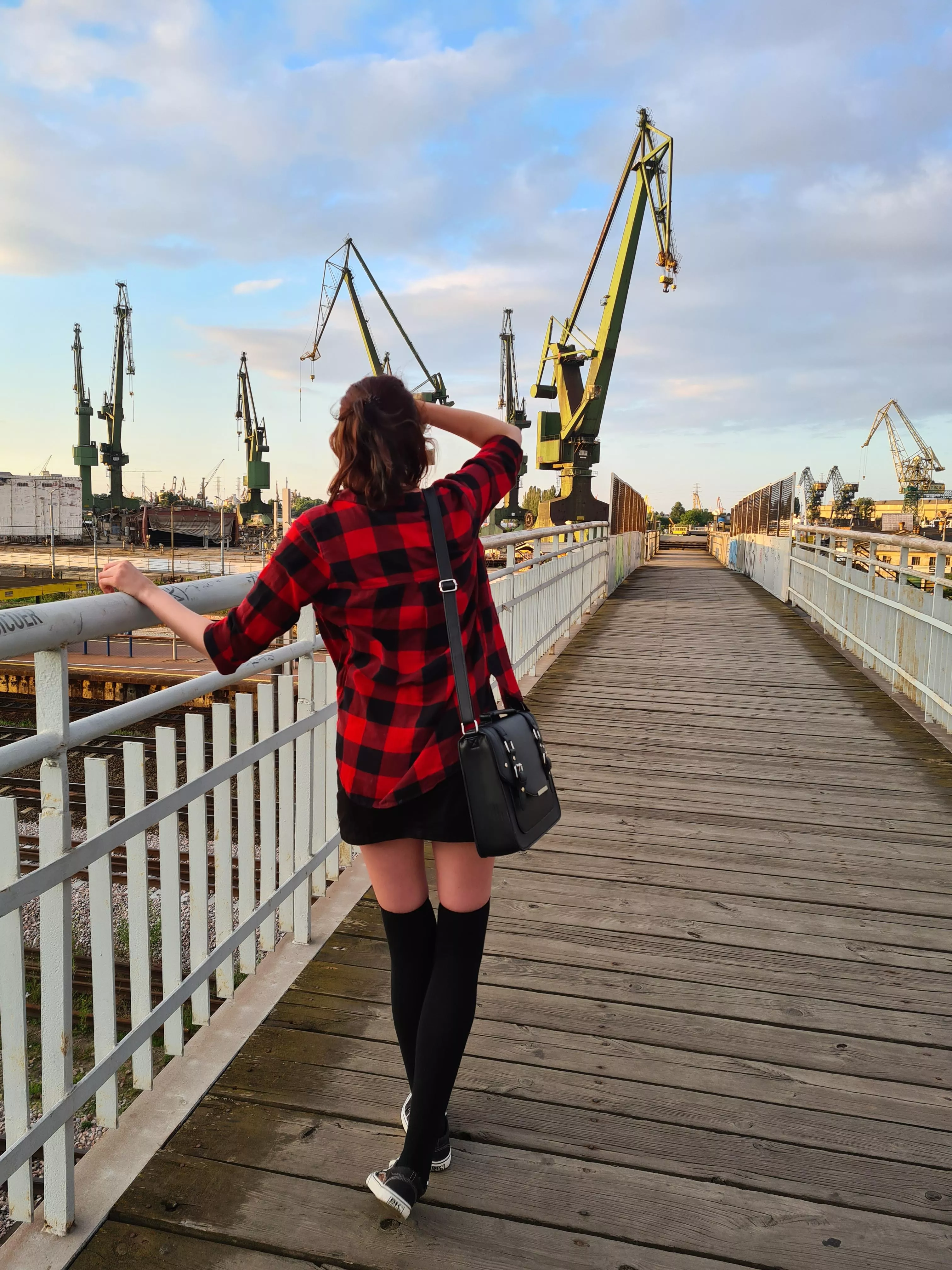 Outdoor posted by 0Orca0