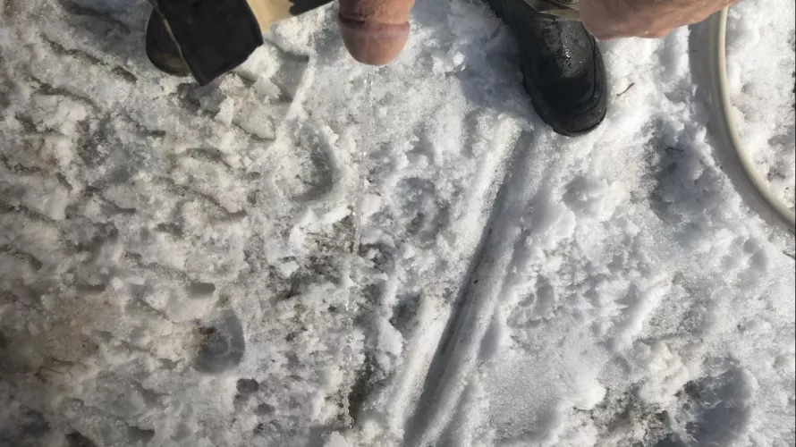 Piss break by skyarrow77