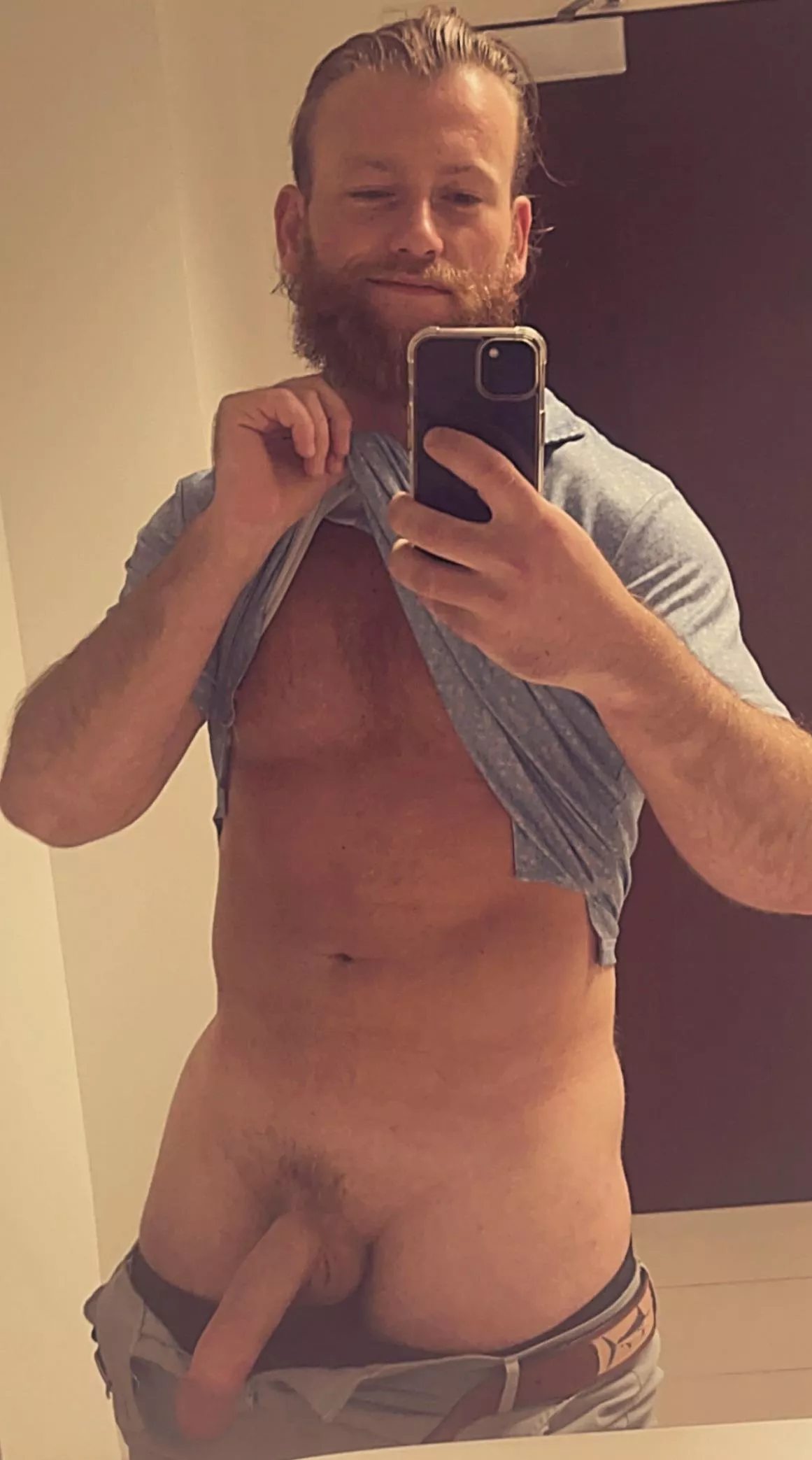 Quick bathroom break at work… posted by JerLong7337