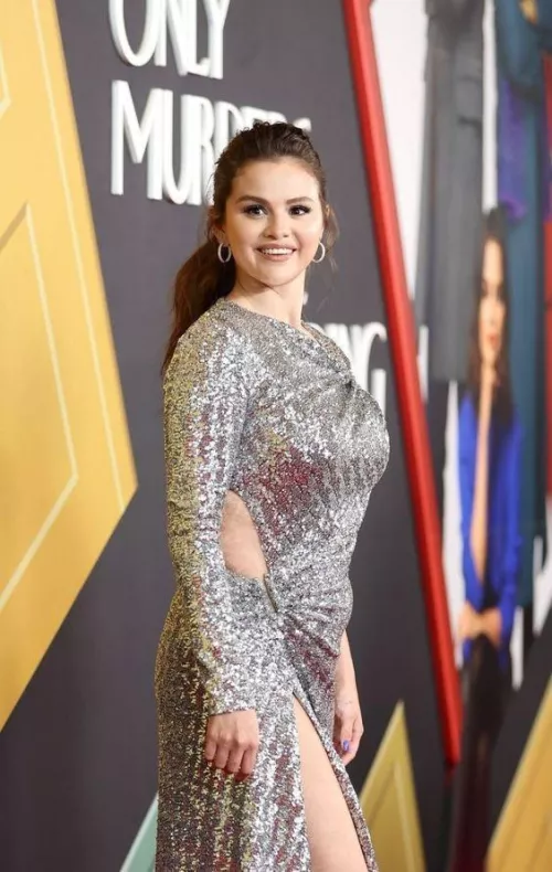 Selena Gomez by JRCKT28