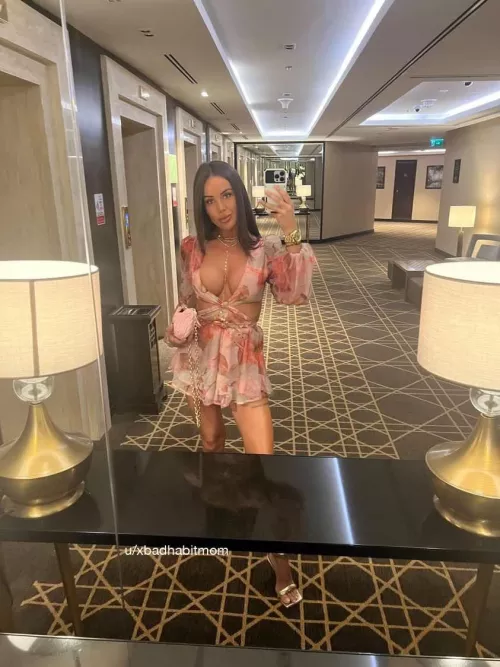 Sexy MILF petite here by xbadhabitmom