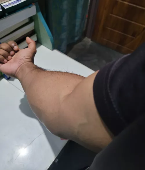 started doing pullups and it really helps by hexagon918