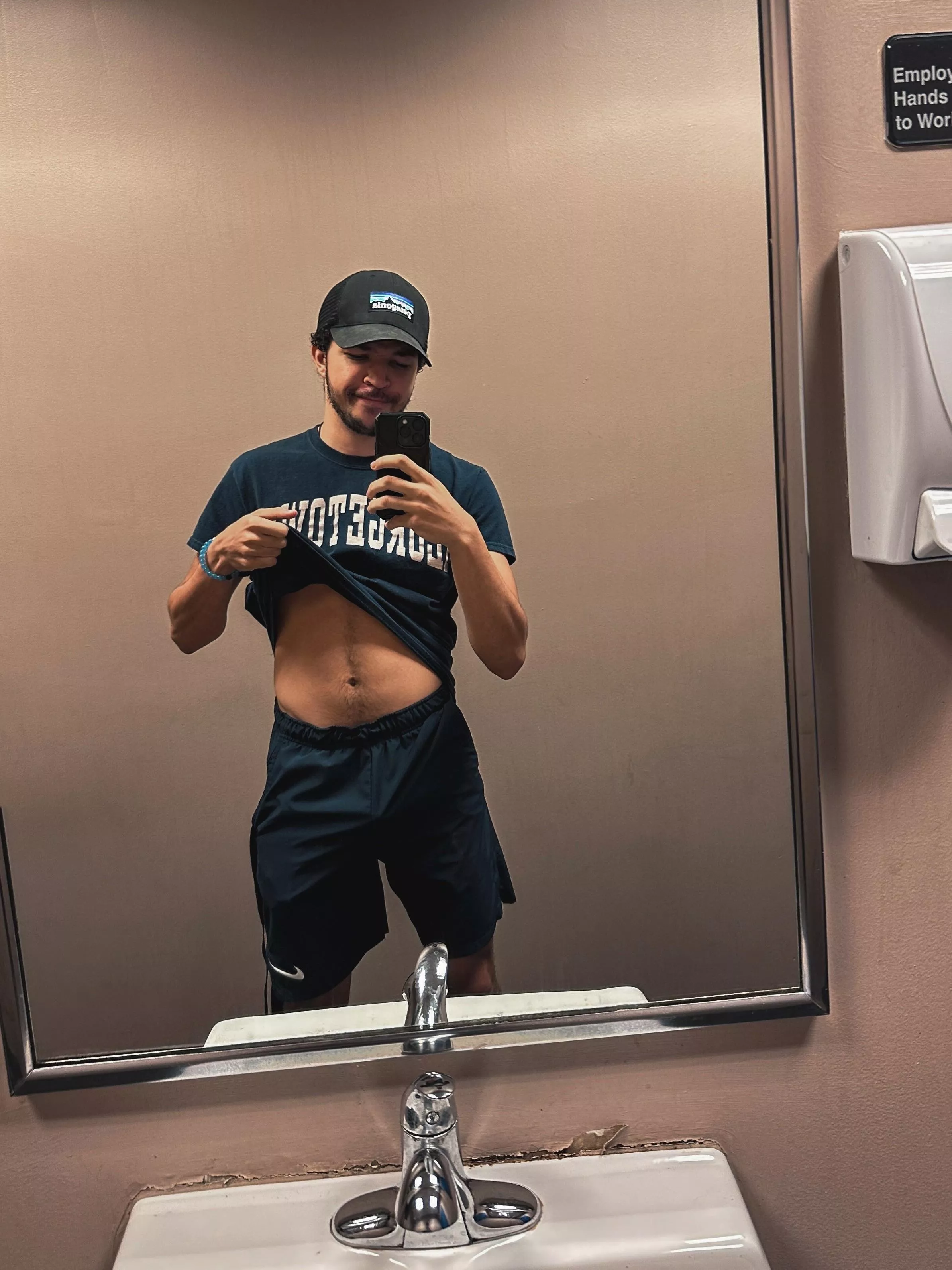 Top of the morning 😏 posted by mchlmddn