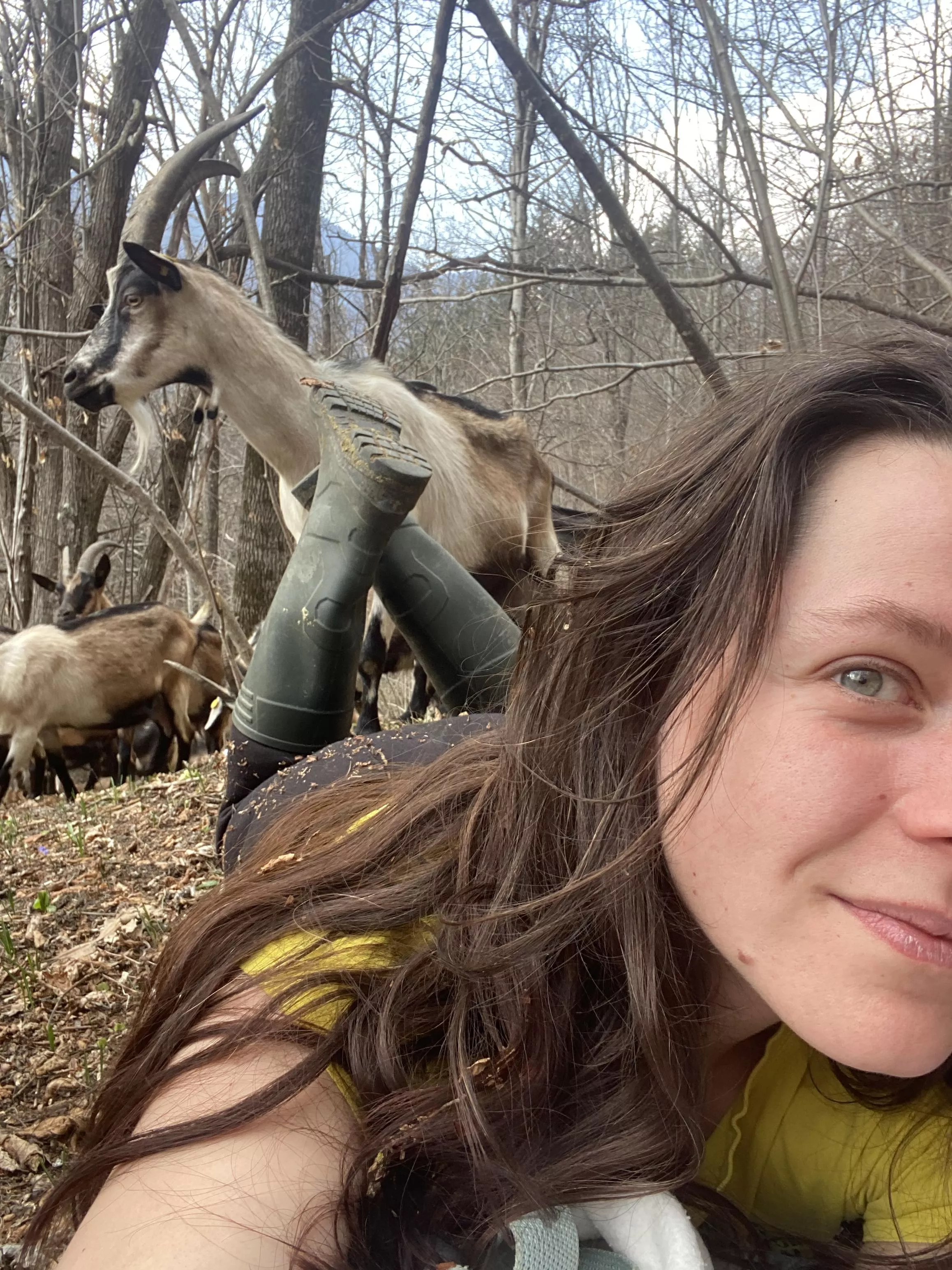 Two brunettes at the cost of one posted by Thesquitties