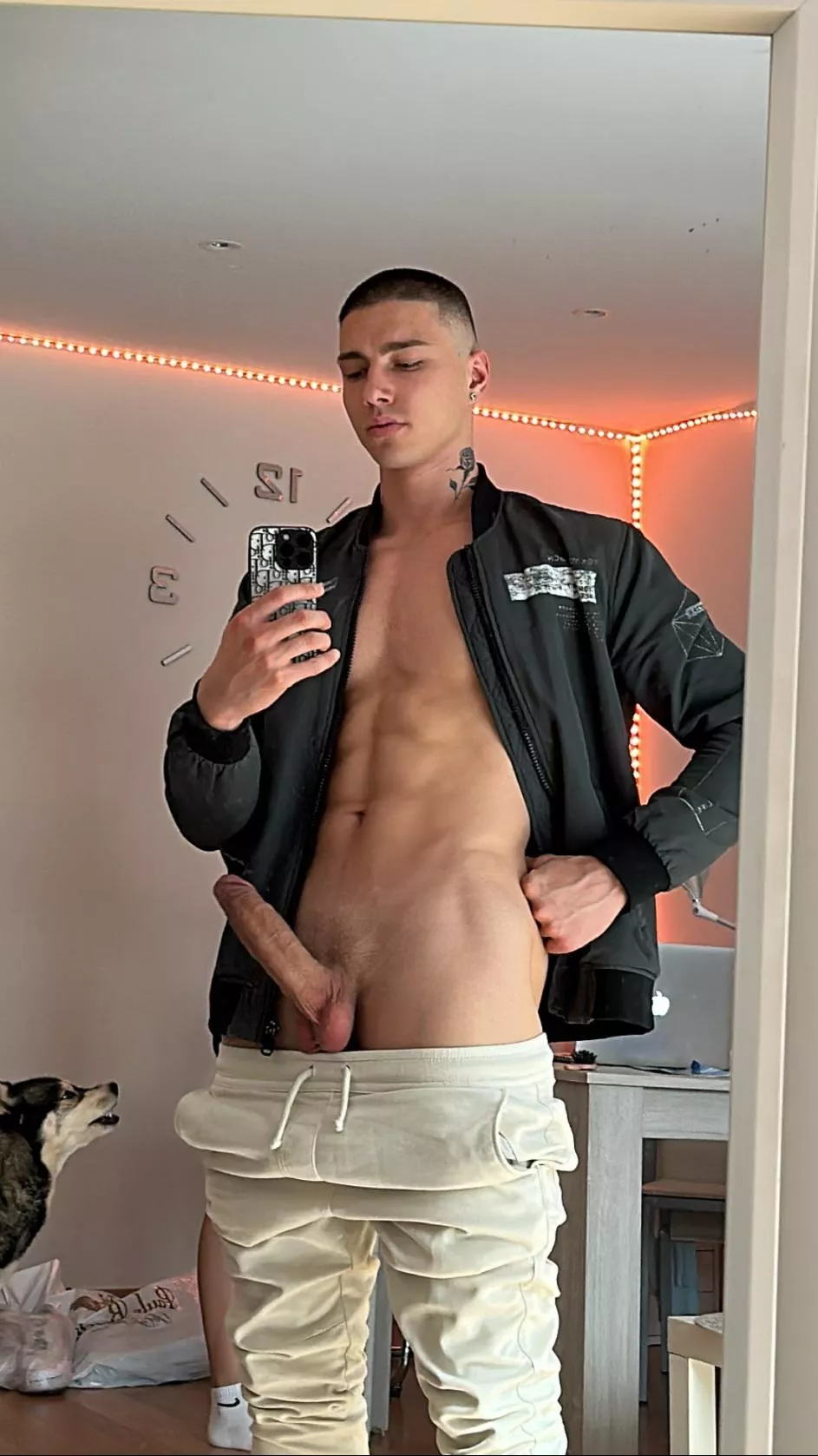 Wanna play? posted by Goldengeorgiii