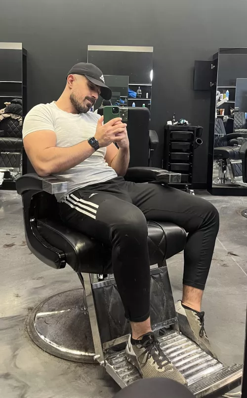 Weekend is finally here 🙏🏼 by middleetks