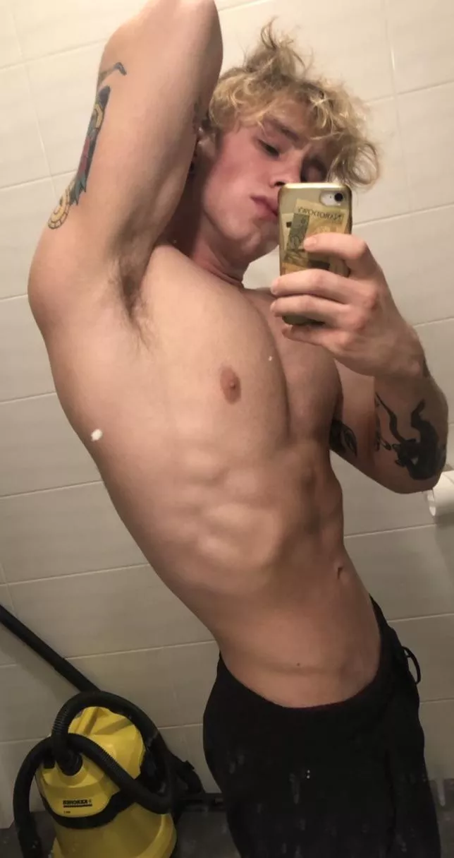 What do u think of my bod posted by haael12
