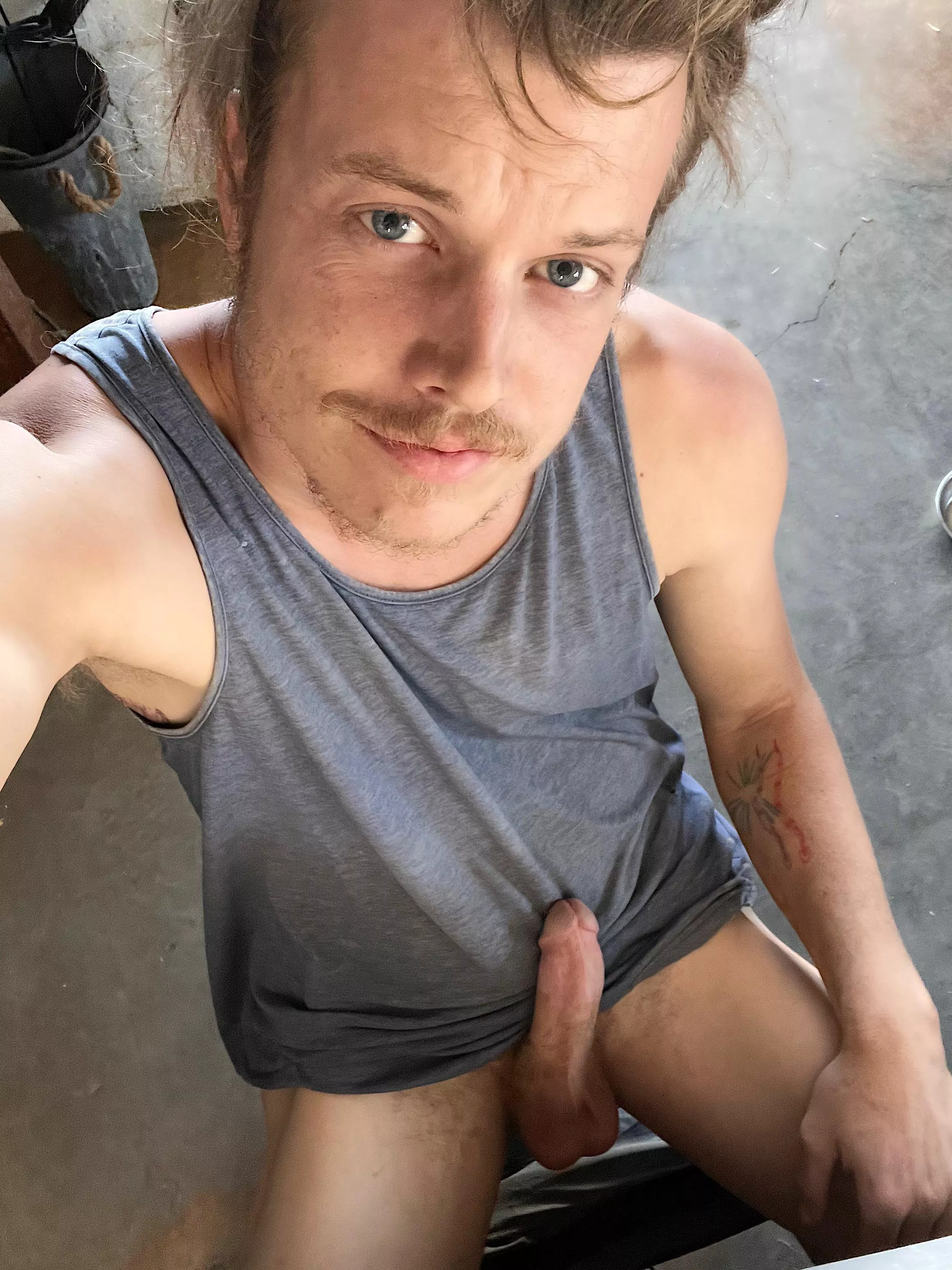 X-Ray Vision of Sitting On My Lap posted by DarrinC