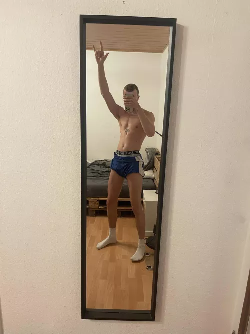 [22] who wanna rock ?? by OppositeWay7308