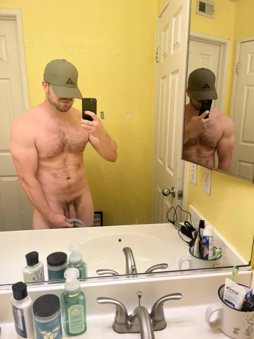 (32) Do I fit in here? by WorkinFergg