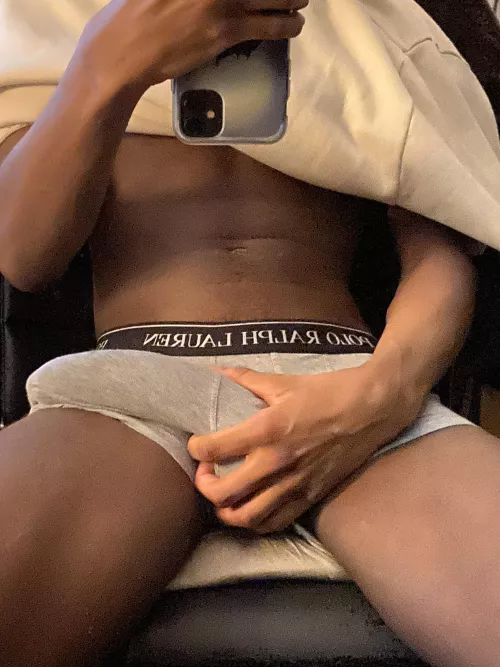 A bit tight. by Indigo-no-kibun