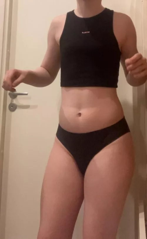 Am i hot? by NumberOneFemboy