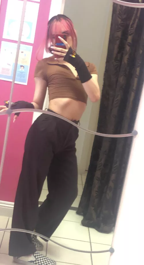 Appropriate work attire 🙄 (?) by bbgmina