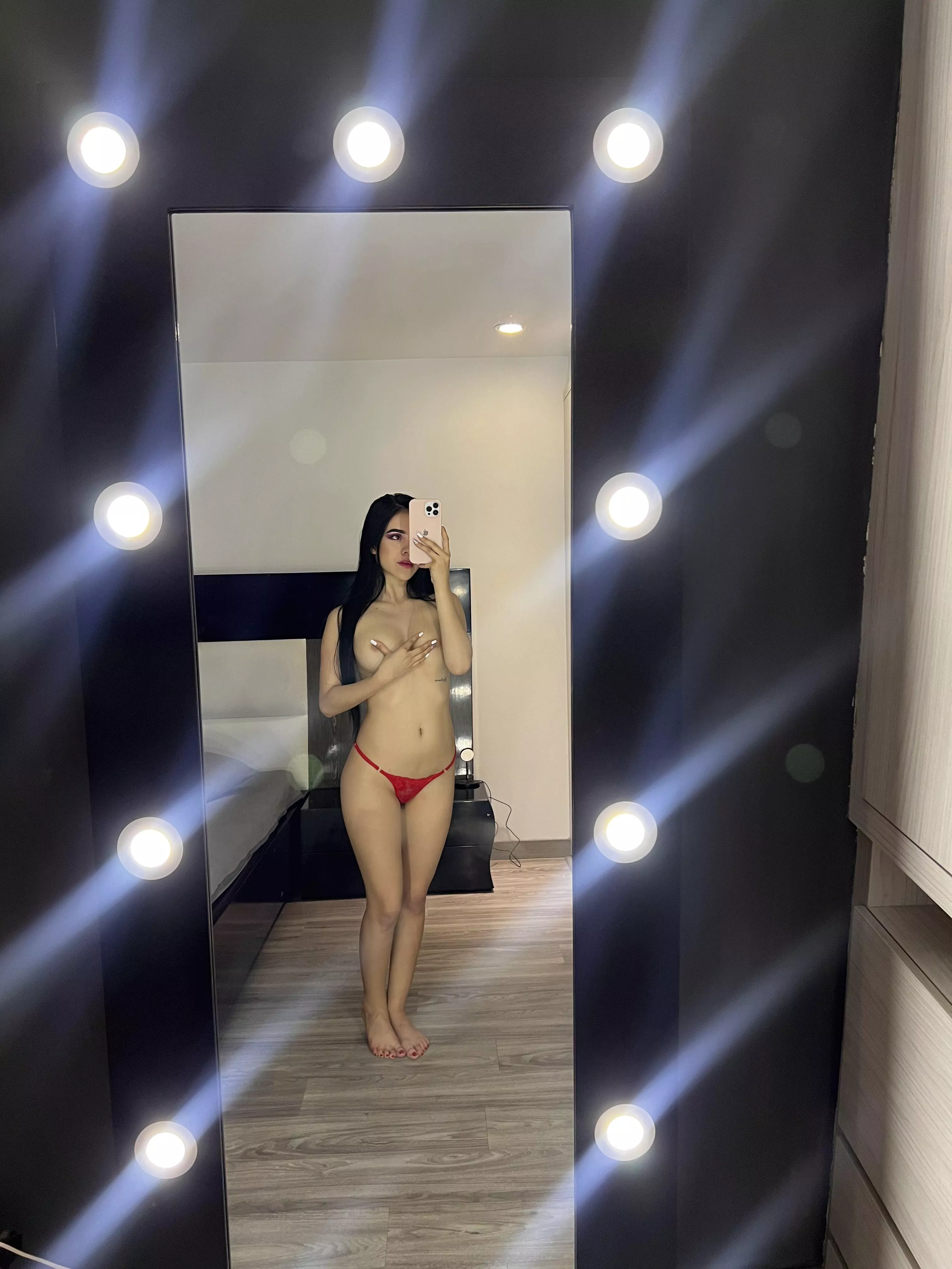 Can I be your stress reliever? posted by SkyeSexy