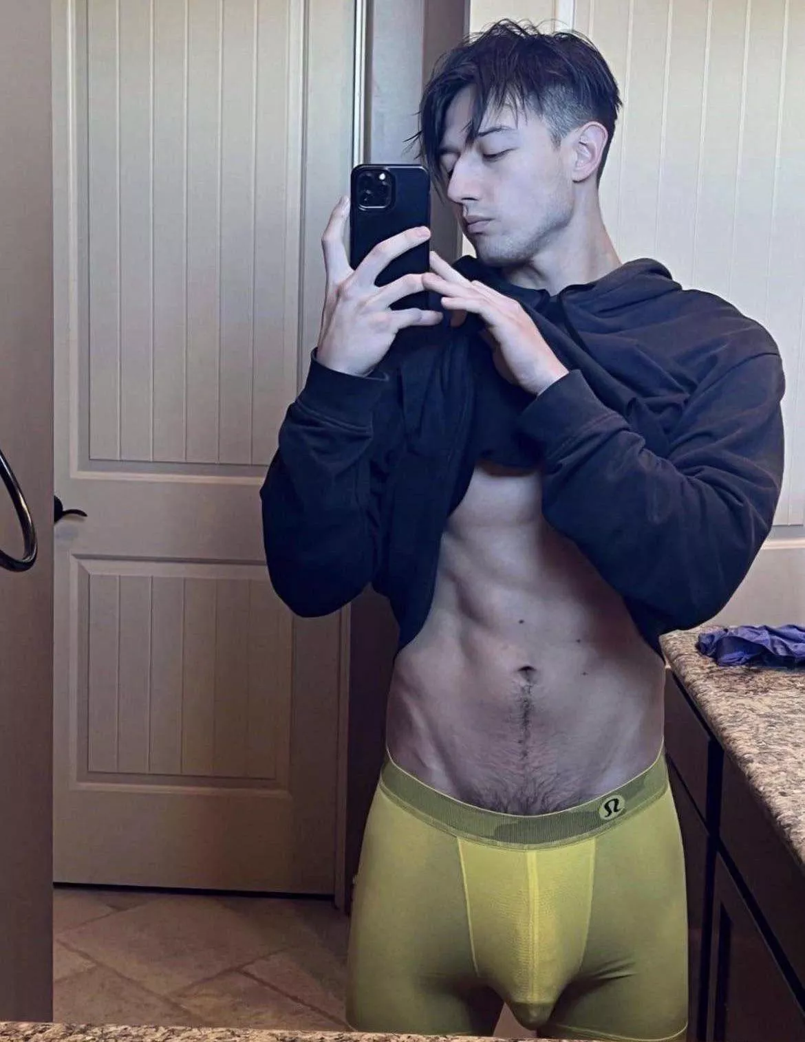 Can you help [M]e massage, i’ll give you a gift afterwards ;) posted by SeparateDot2997