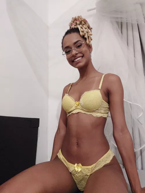 Come and experience the sensual mysteries that lie within me, and discover the true essence of your own desire. by eududarosa