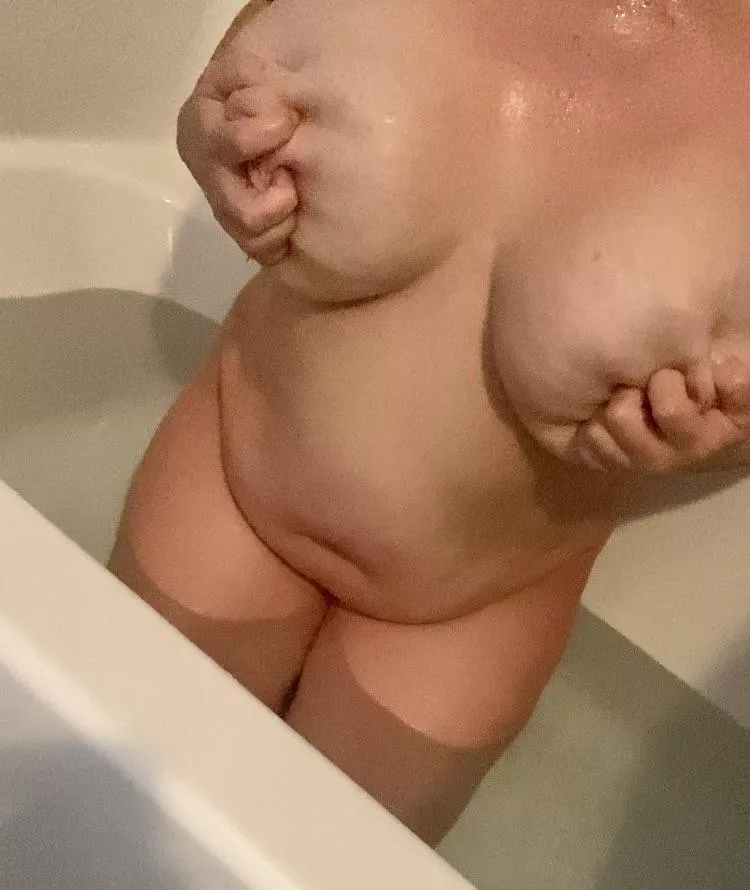 Come play with me posted by HelpwithQ