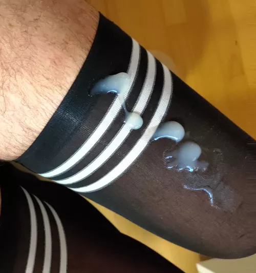 Cum on my kneesocks by Lashouse