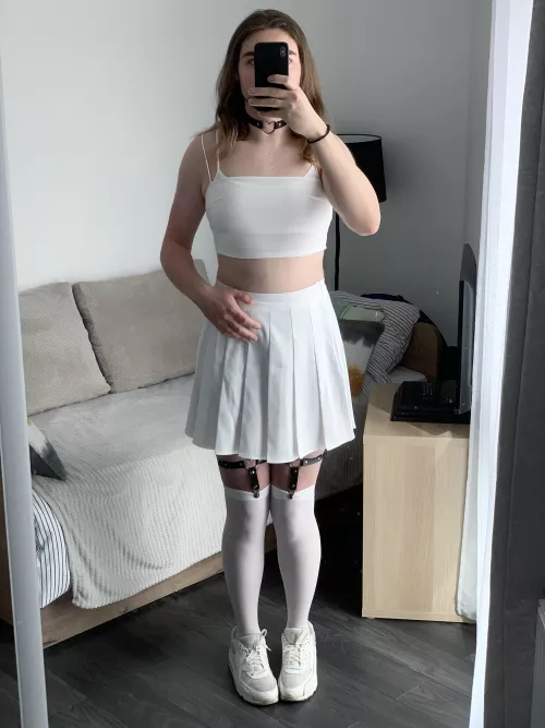 Do I look cute? 🥺 by _cuti3_pi3_