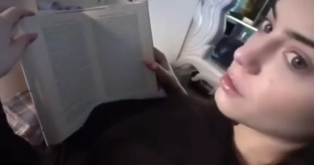 Does somebody know the title of the video or the name of the girl? posted by Cacamanhiper