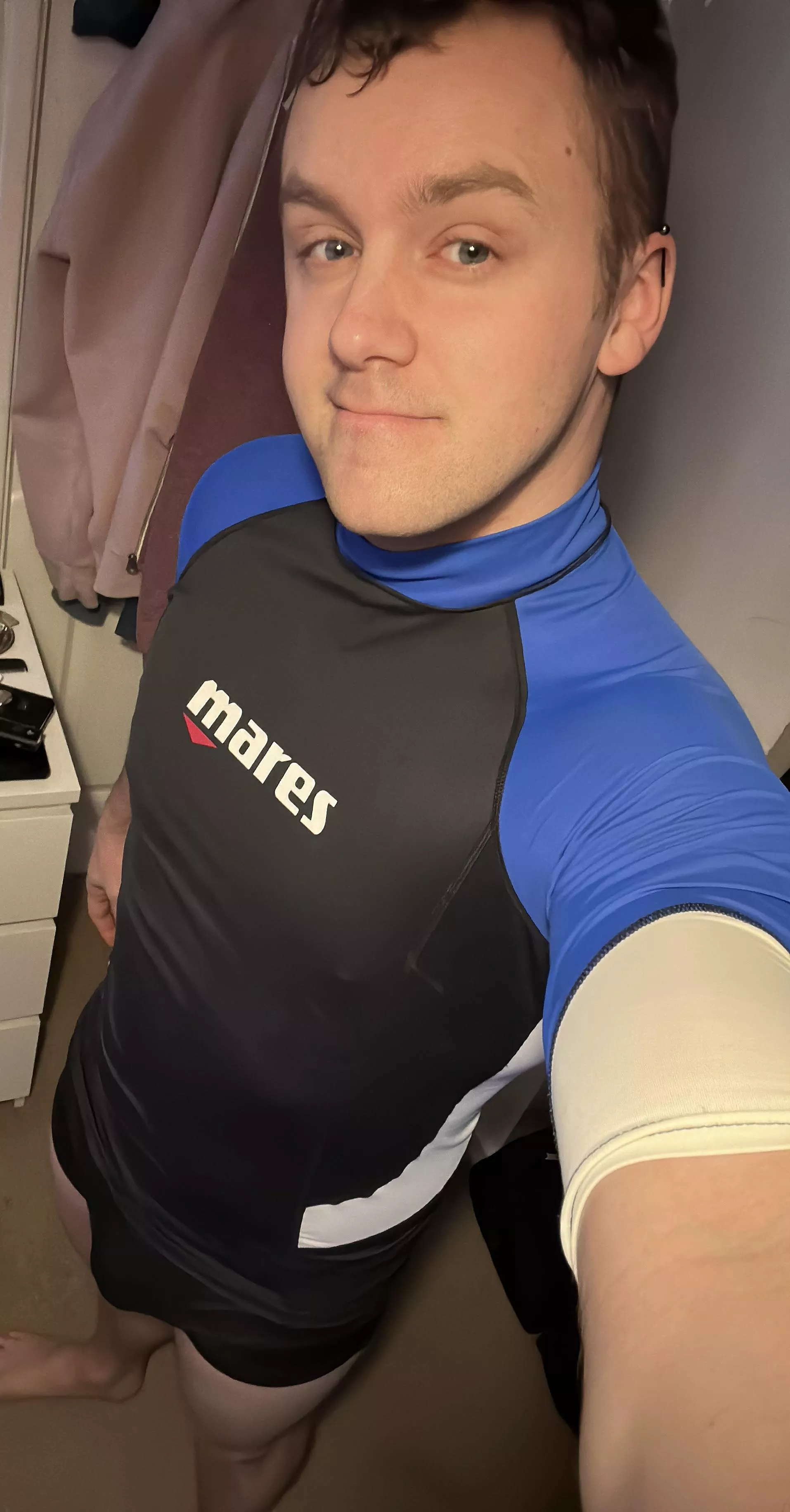 Fancy getting wet with me? posted by Thatblokeingreen