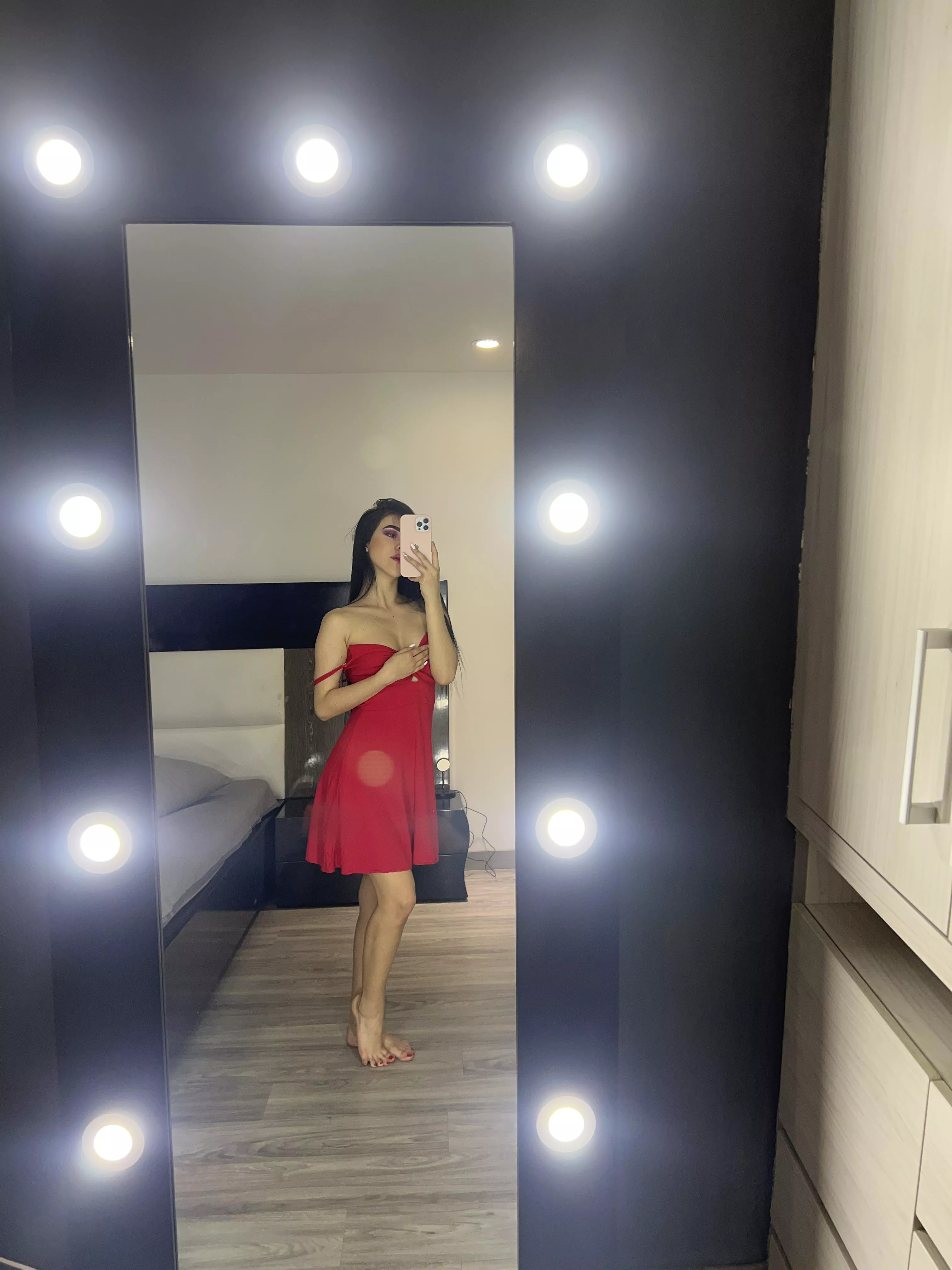 Have a good day everyone posted by SkyeSexy