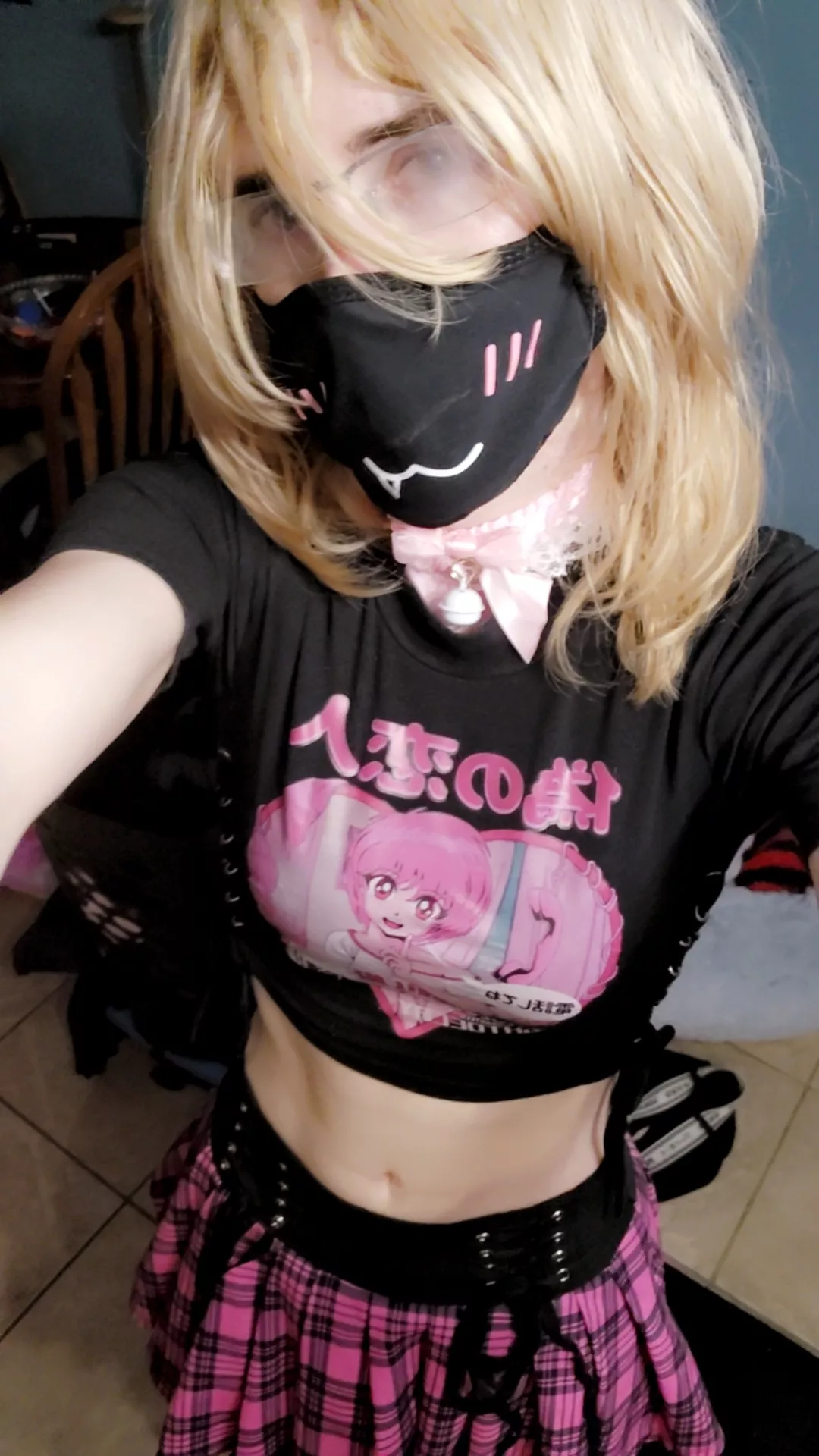 Hi everyone! How do you like the fit? posted by femboyMouse