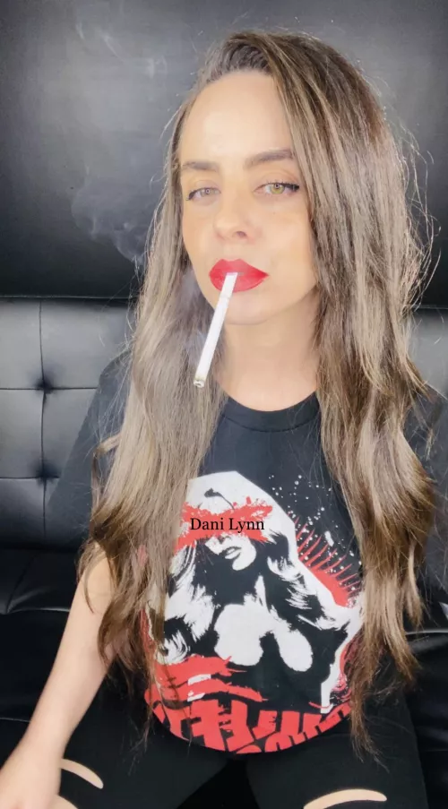 Hope your Saturday has been a smokey one 💋 by DaniLynn8888