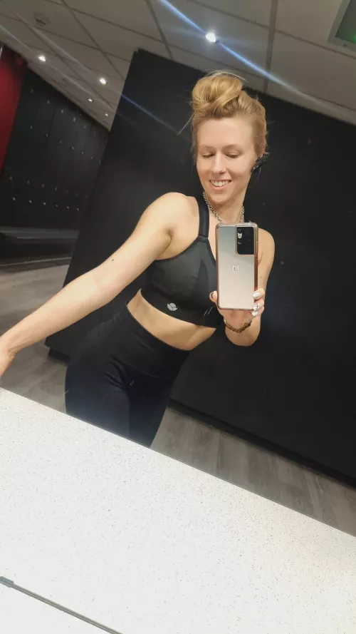 I love leg day its my ultimate fave gym day by michelle_moist