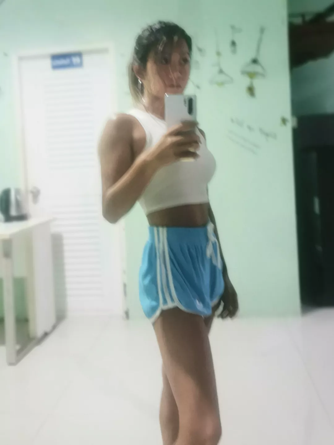 I love this colour shorts posted by Good-Manufacturer246