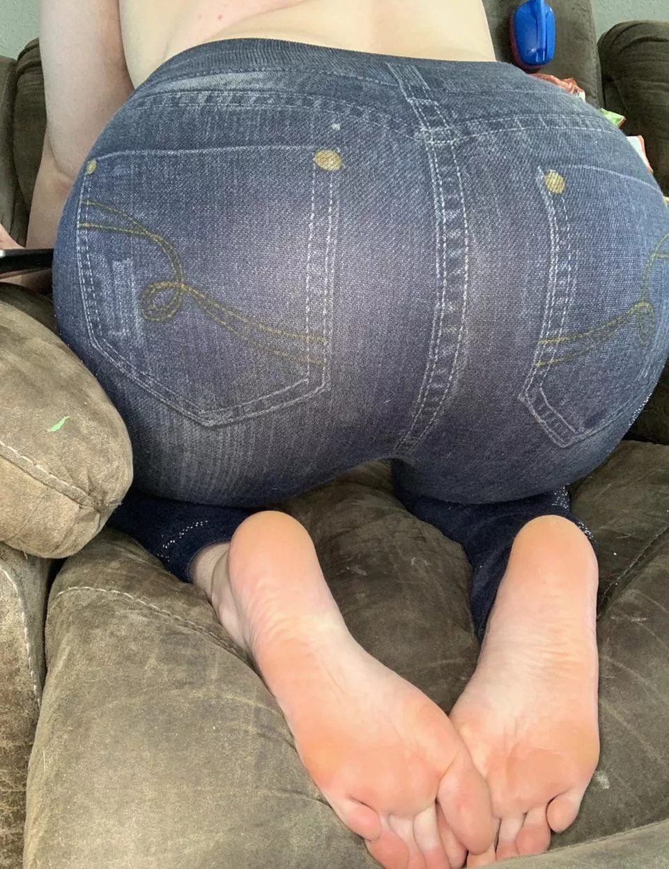 jeans & big feet. posted by peachbabyfoot