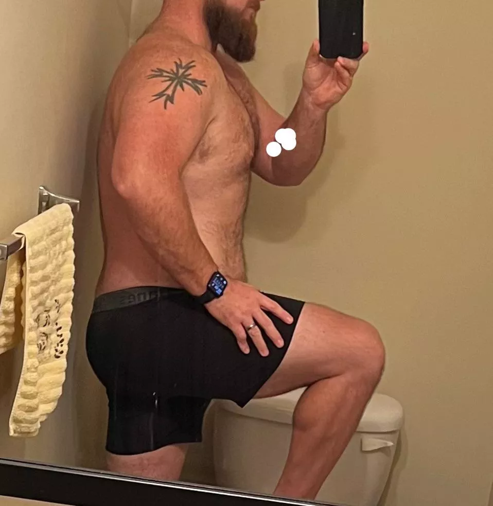 Just a big hairy guy with an awesome beard posted by countrystrong35