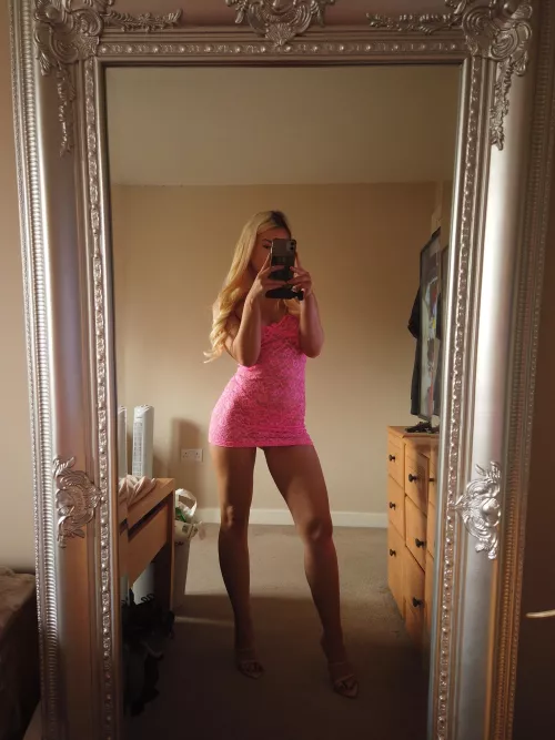 Let me wrap these legs around you.. by phiex__x