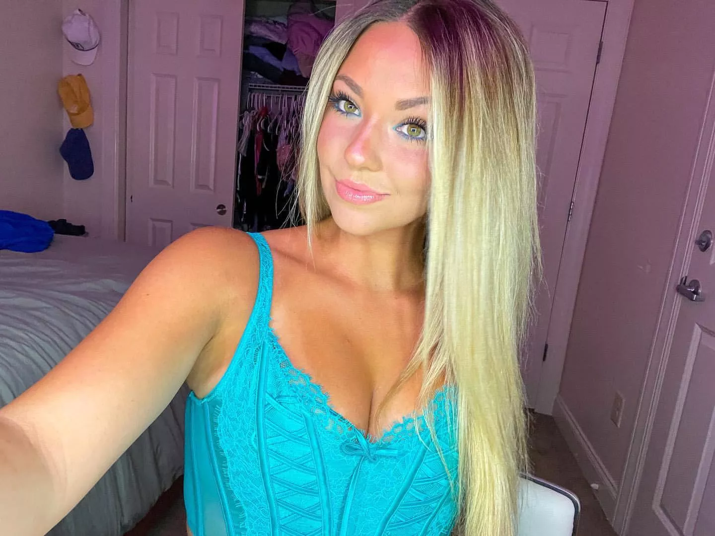 Macie Swackhammer posted by HonestRunner