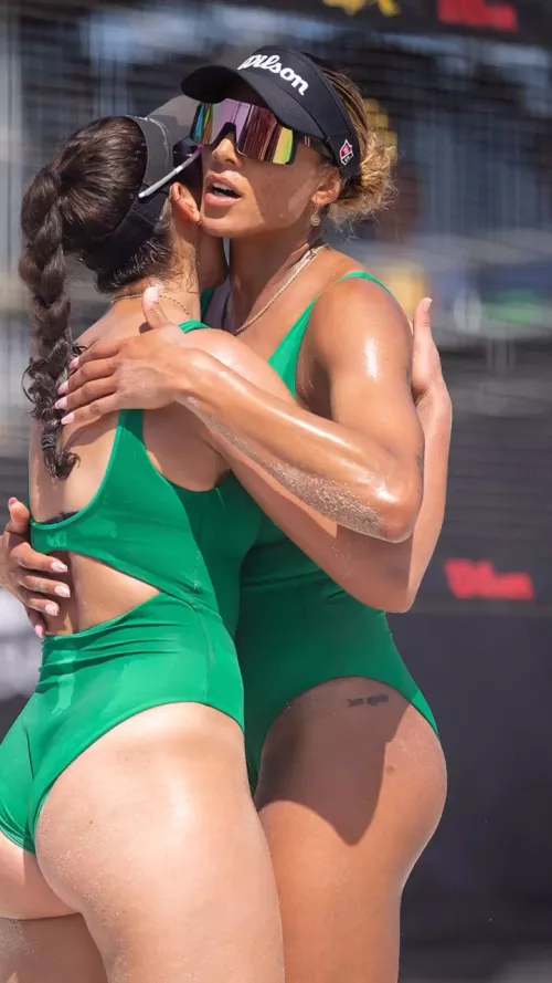 Melissa Humana-Paredes and Brandie Wilkerson - Canadian beach volleyball players by Admirateur1