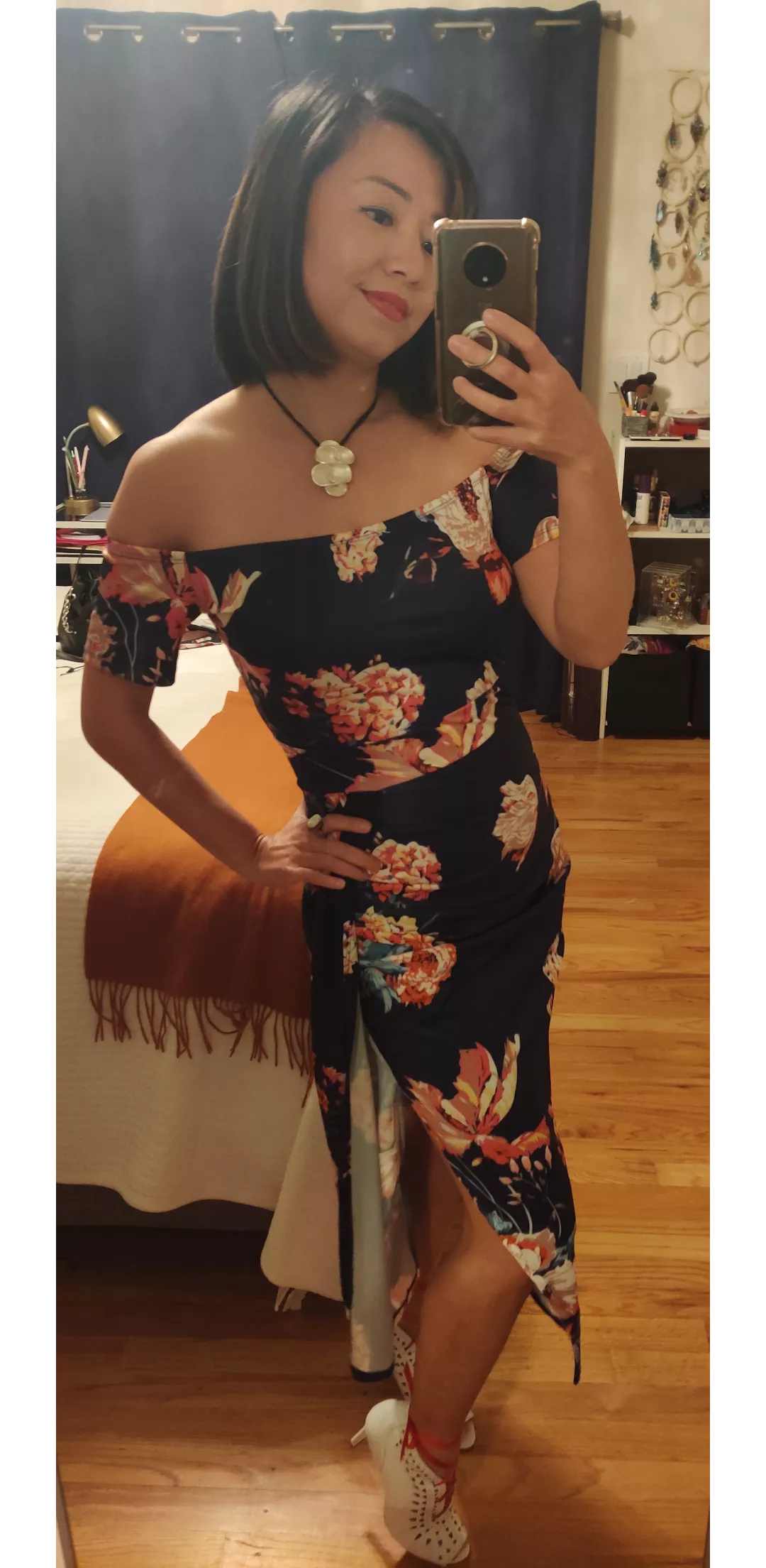 Off the shoulder dress 😘 posted by Certain_Seesaw6991