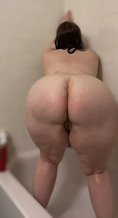 Pussy peeking through 💞 by g_eng18