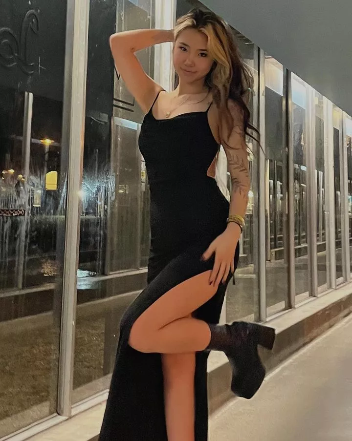 Seductive posted by BinaryBoySlut