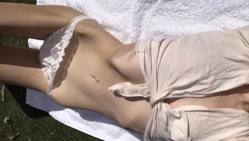 She has such a slim body posted by Spy5965