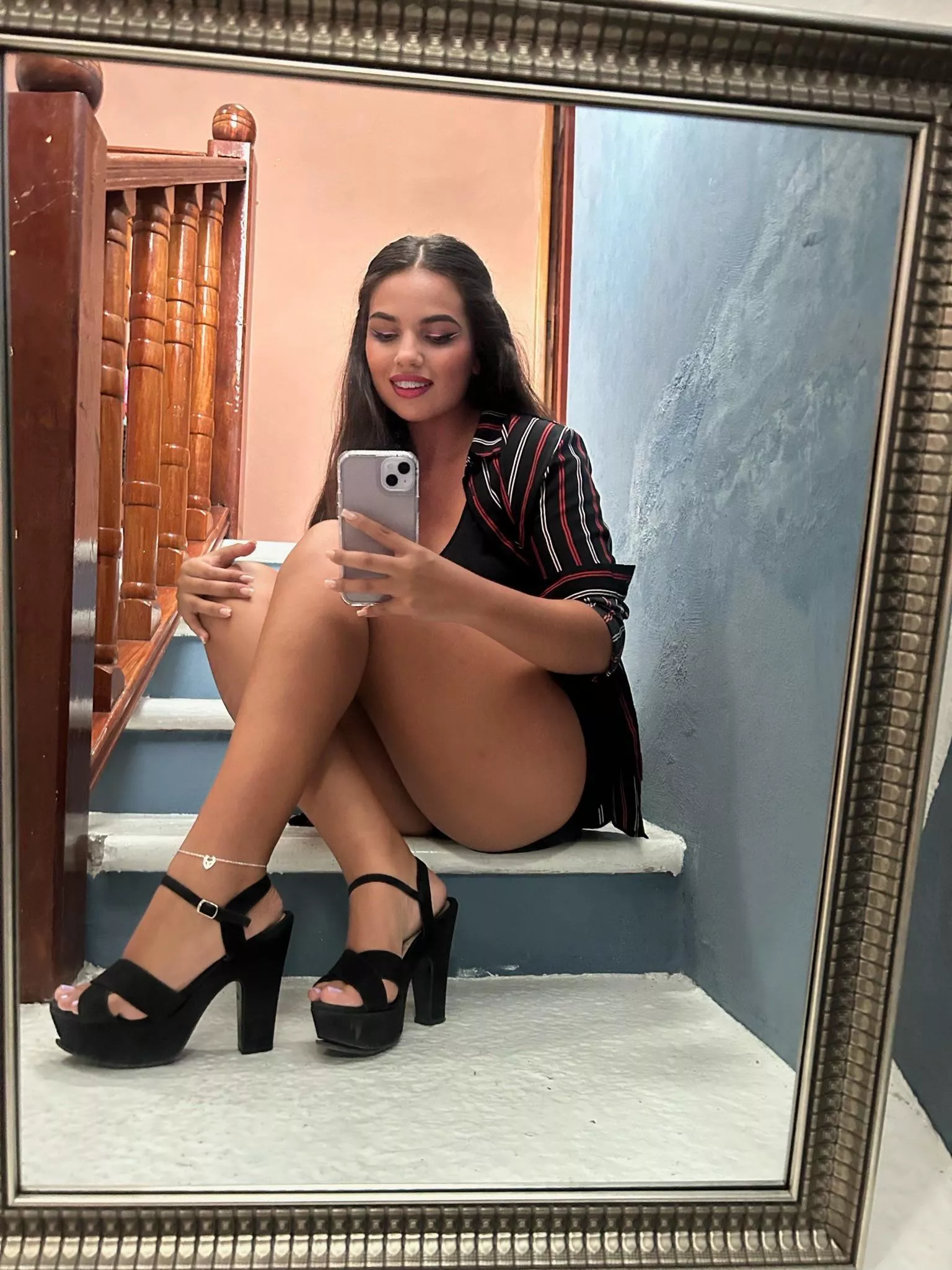 The heels stay on🙈😉 posted by Fairyanx