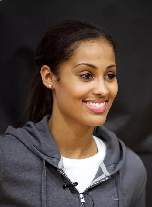 The most beautiful WNBA player in my opinion: Skylar Diggins by NoGoat1233